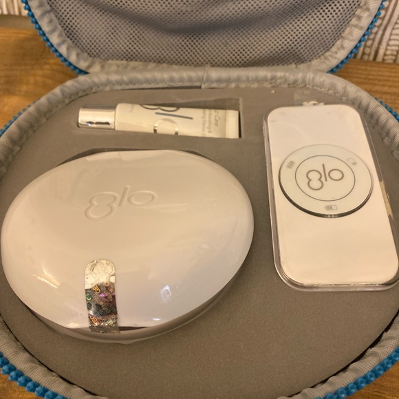 GLO Brilliant Teeth Whitening Device Kit - Picture 4 of 4